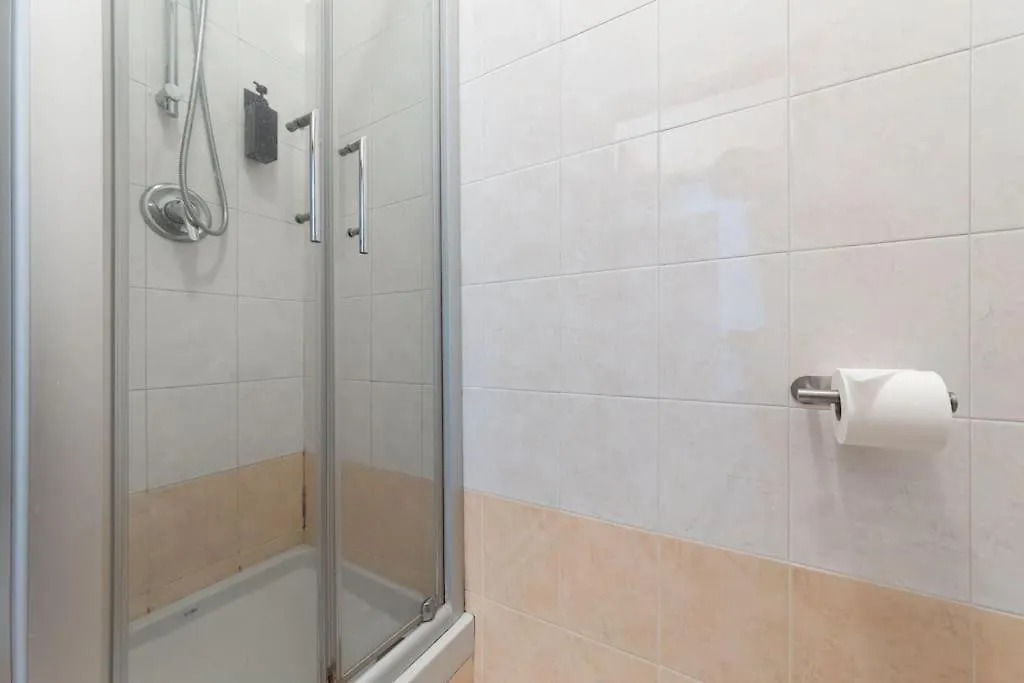 Apartment Appartamento Caterina A 5 Minuti Da Milano Fiere E San Siro Con Wifi-Netflix-Free Parking