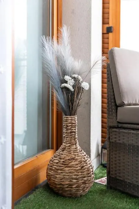 Apartment Appartamento Caterina A 5 Minuti Da Milano Fiere E San Siro Con Wifi-Netflix-Free Parking