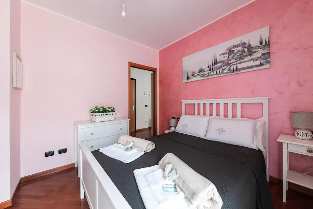 Appartamento Caterina A 5 Minuti Da Milano Fiere E San Siro Con Wifi-Netflix-Free Parking Apartment Milan