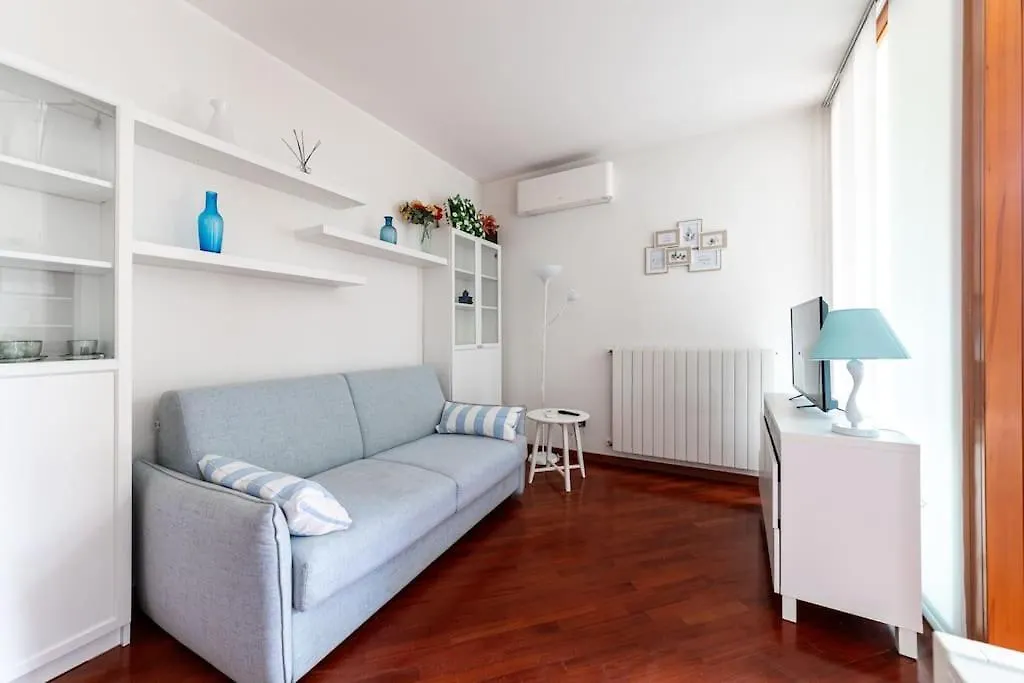 Appartamento Caterina A 5 Minuti Da Milano Fiere E San Siro Con Wifi-Netflix-Free Parking 0*, Milan
