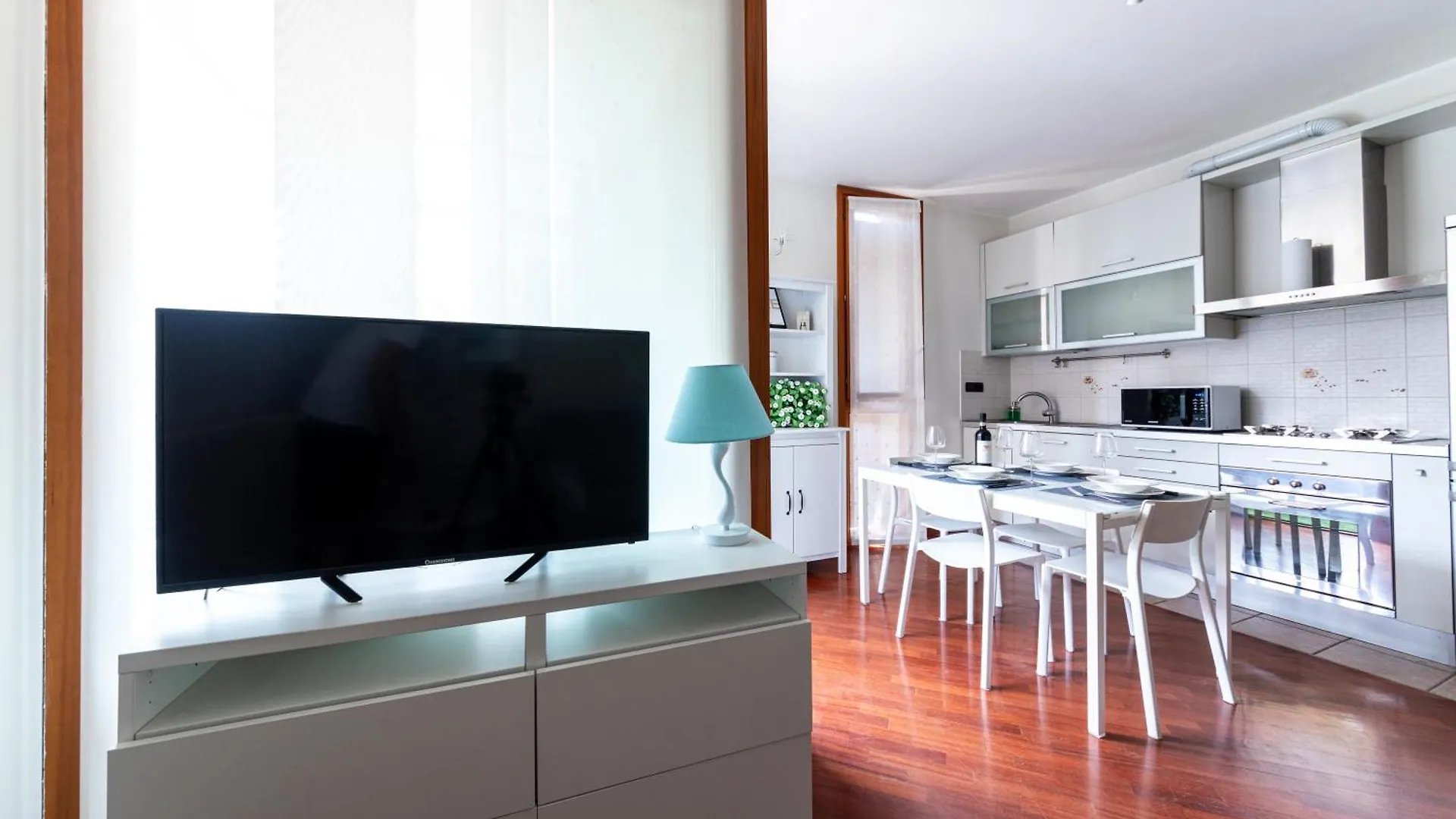 Appartamento Caterina A 5 Minuti Da Milano Fiere E San Siro Con Wifi-Netflix-Free Parking Italy